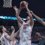 12 Dev Adam çeyrek finalde