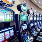 Kumar masaları boş kaldı, Net Holding ülkeyi terk etti