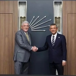 Müsavat Dervişoğlu, Özgür Özel’i makamında ziyaret etti