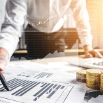 Satışlarını %50’den fazla artıran ve 3 aylık getirisi pozitif olan hisseler