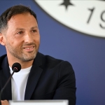 Yeni teknik direktör Domenico Tedesco için imza töreni düzenlendi