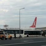 İsrail’in alıkoyduğu 36 Türk aktivist yurda getirildi